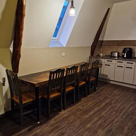 Victory Guesthouse - Handwerker Pension Bielefeld Esterno foto