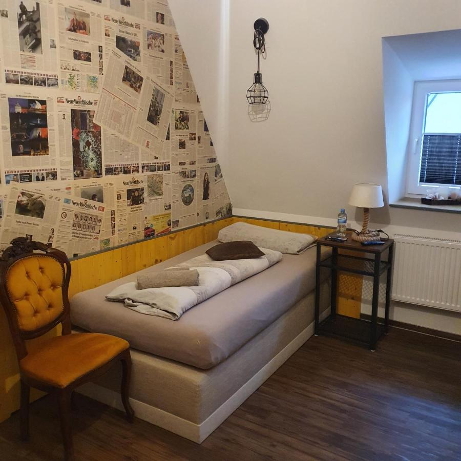 Victory Guesthouse - Handwerker Pension Bielefeld Esterno foto