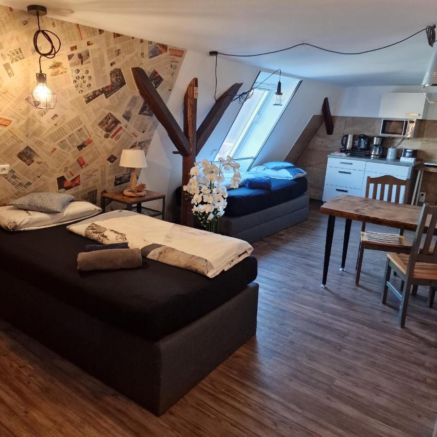 Victory Guesthouse - Handwerker Pension Bielefeld Esterno foto