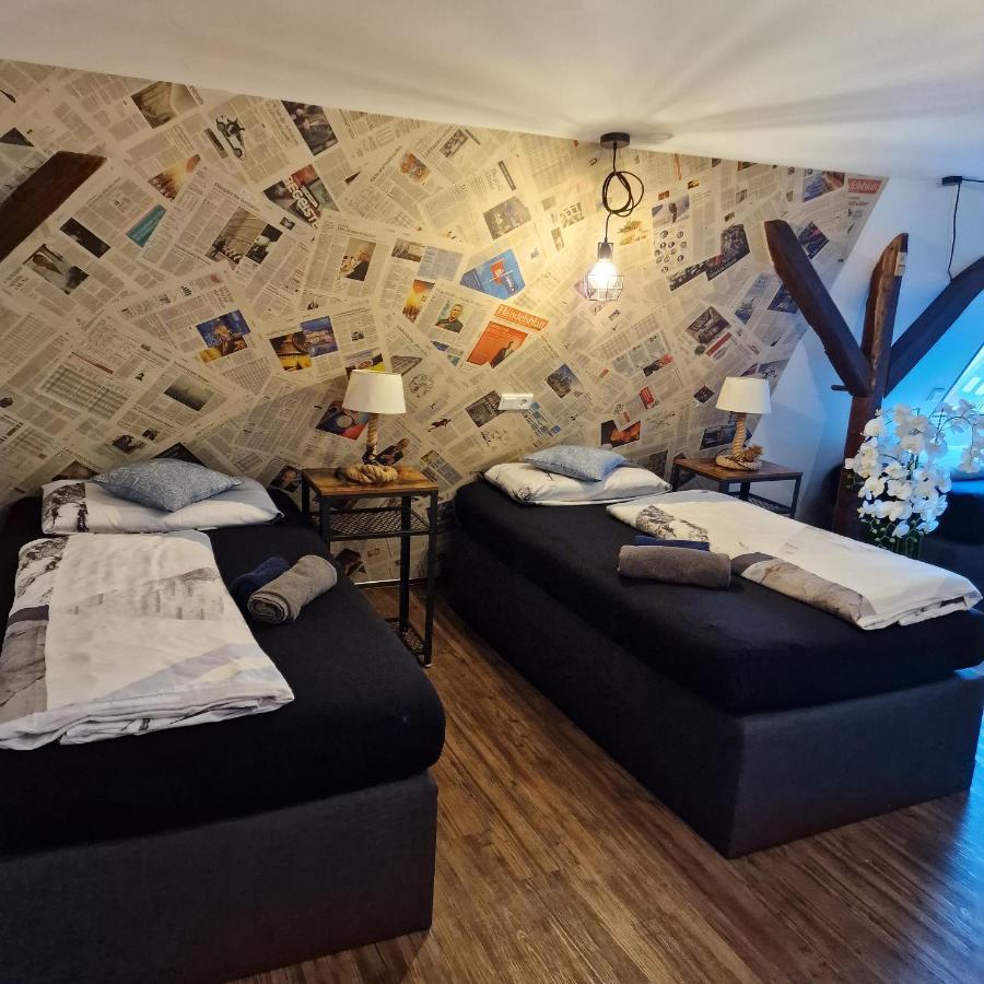 Victory Guesthouse - Handwerker Pension Bielefeld Esterno foto