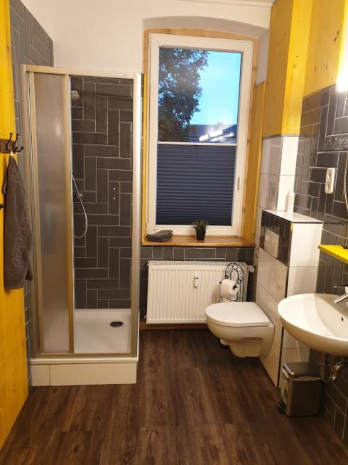 Victory Guesthouse - Handwerker Pension Bielefeld Esterno foto